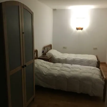 Alojamiento Ideal Grupo Nocleg ze śniadaniem *